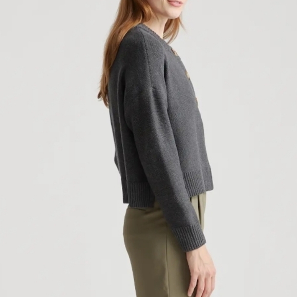 Quince 100% Organic Cotton Cropped Gray Button-Front Sweater Cardigan Size M - Picture 2 of 6